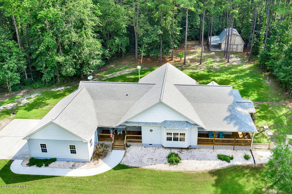 780 McKay Road Southeast Bolivia, NC 28422 - Photo 1 of 42 Stunning home in the country awaits you. Just shy of 3.5 acres w/barn, 2 RV Hook Ups, paved double drive and more.
