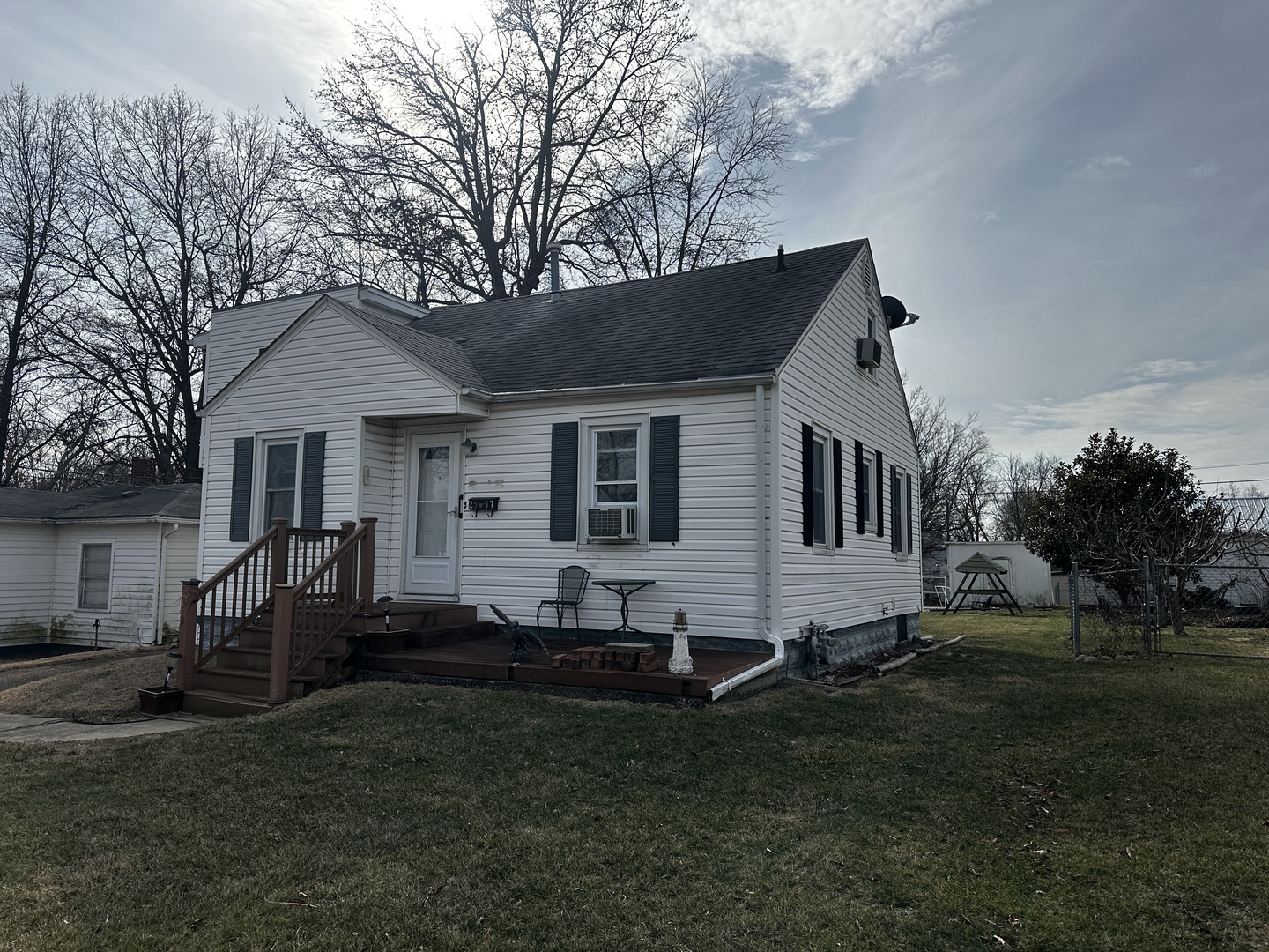 2517 Casey Avenue Mount Vernon, IL 62864 - Photo 3 of 16