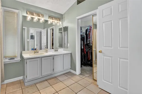 $479,900 | 111 Creekside Court, Venetia, PA 15367