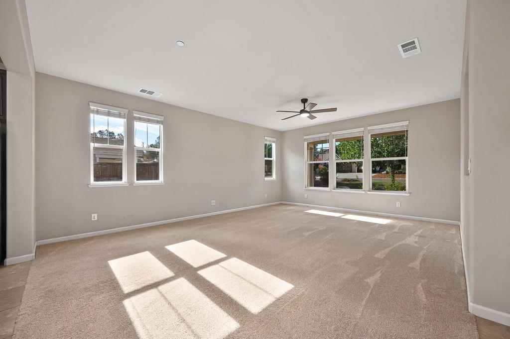 21583 Cascade Crossing Road Grass Valley, CA 95949 - Photo 9 of 51 Gallery Image 9