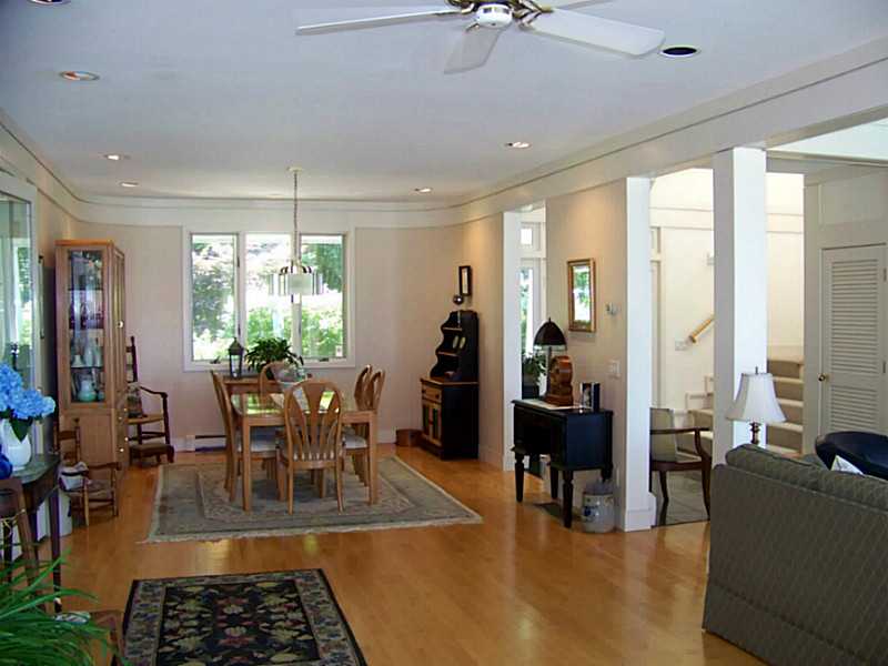 1151 North Main Road Jamestown, RI 02835 - Photo 15 of 24 Dining Room.