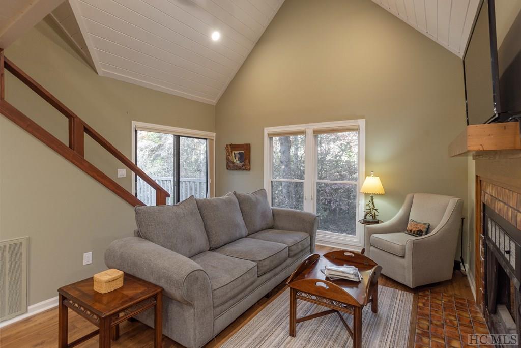 33 Chestnut Ridge, Unit 1 Sapphire, NC 28774 - Photo 5 of 38 Gallery Image 5
