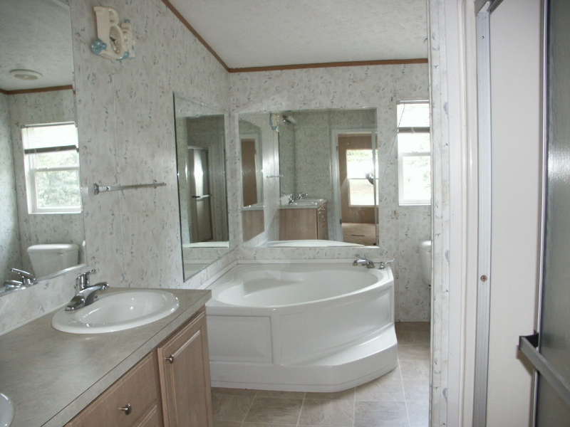 545 Sontag Road Rocky Mount, VA 24151 - Photo 5 of 6 tub