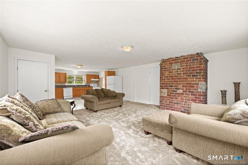 1346 High Ridge Road Stamford, CT 06903 - Photo 5 of 11 Gallery Image 5