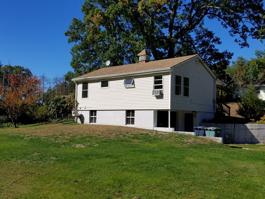 65 Old Worcester Road Webster, MA 01570 - Photo 1 of 7 Gallery Image 1