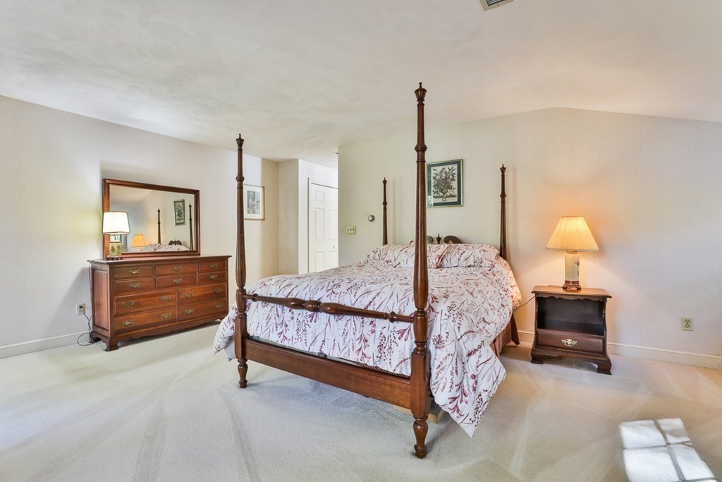 14 Townsend Farm Road Boxford, MA 01921 - Photo 21 of 36