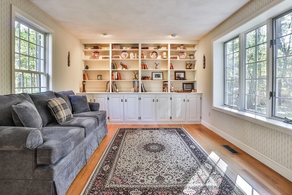 14 Townsend Farm Road Boxford, MA 01921 - Photo 6 of 36