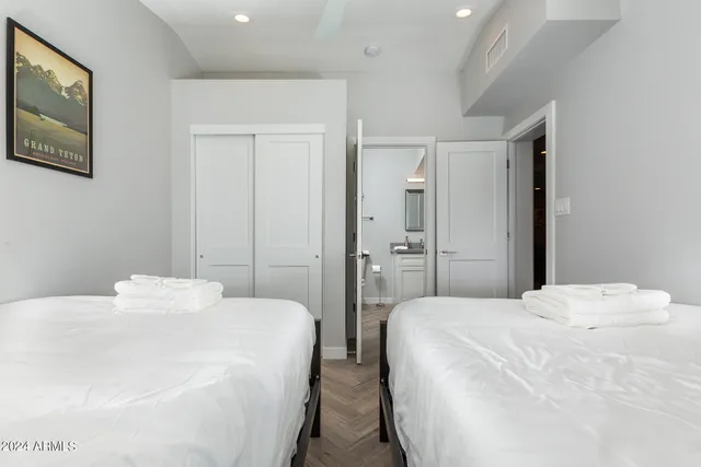 $7,995 | 7532 East Hazelwood Street, Scottsdale, AZ 85251