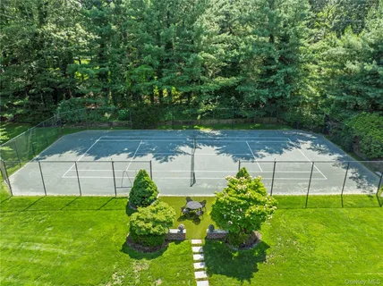 $5,300,000 | 8 Vista Lane, Glen Head, NY 11545