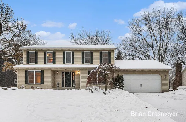 $645,000 | 2826 Alger Street Southeast, Grand Rapids, MI 49546