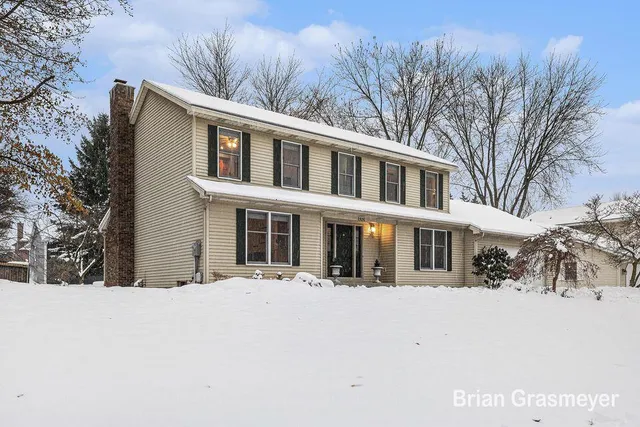 $645,000 | 2826 Alger Street Southeast, Grand Rapids, MI 49546