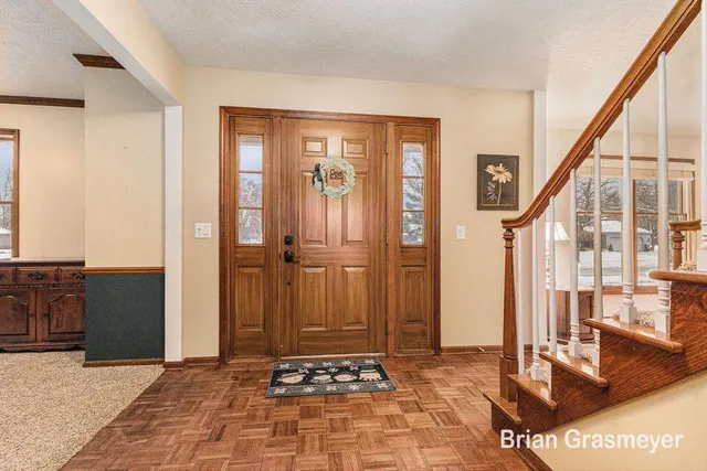 $645,000 | 2826 Alger Street Southeast, Grand Rapids, MI 49546