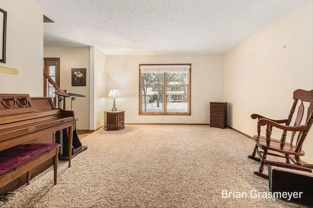 $645,000 | 2826 Alger Street Southeast, Grand Rapids, MI 49546