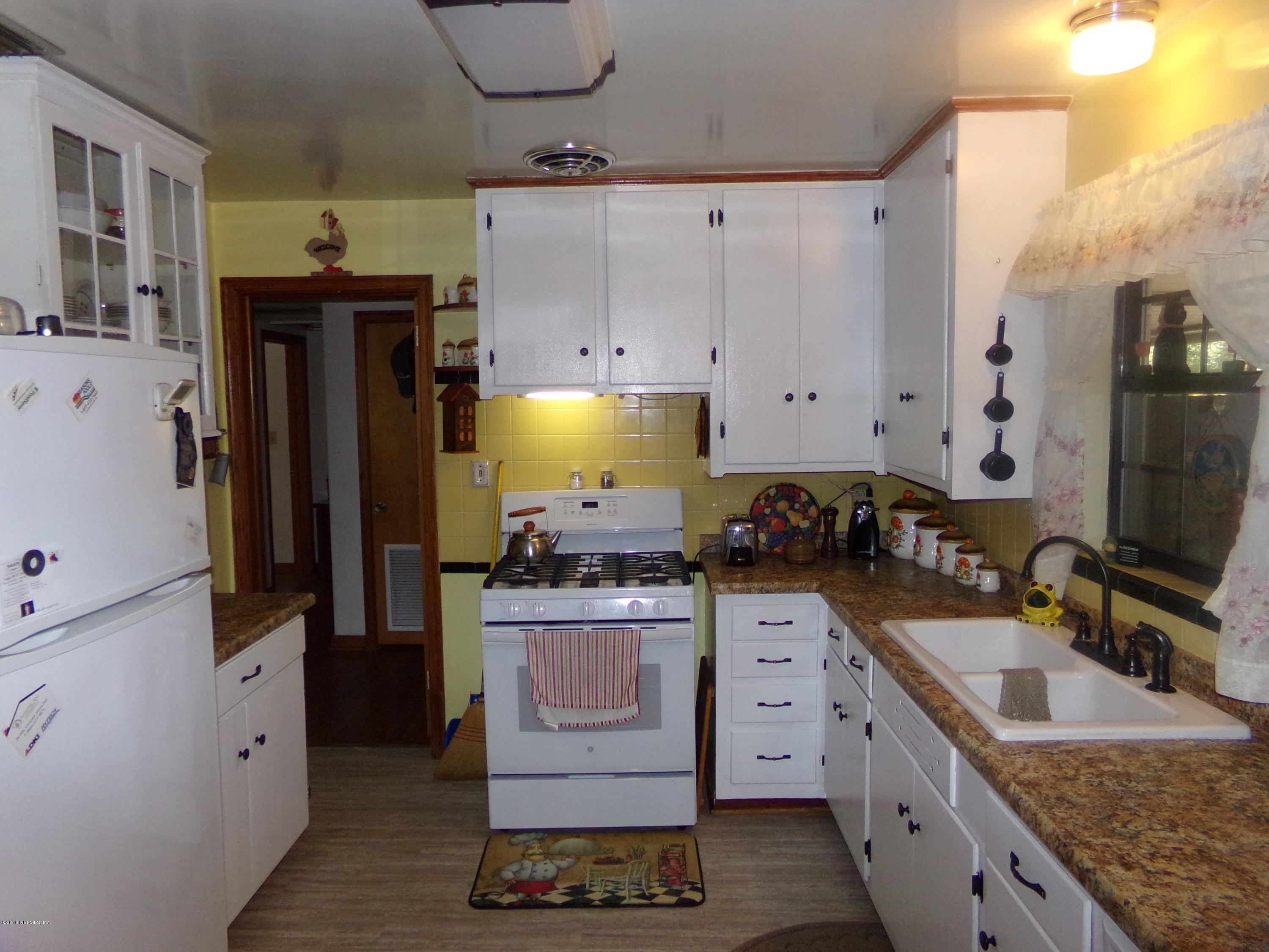 6454 Mitford Road Jacksonville, FL 32210 - Photo 2 of 17 100_0878
