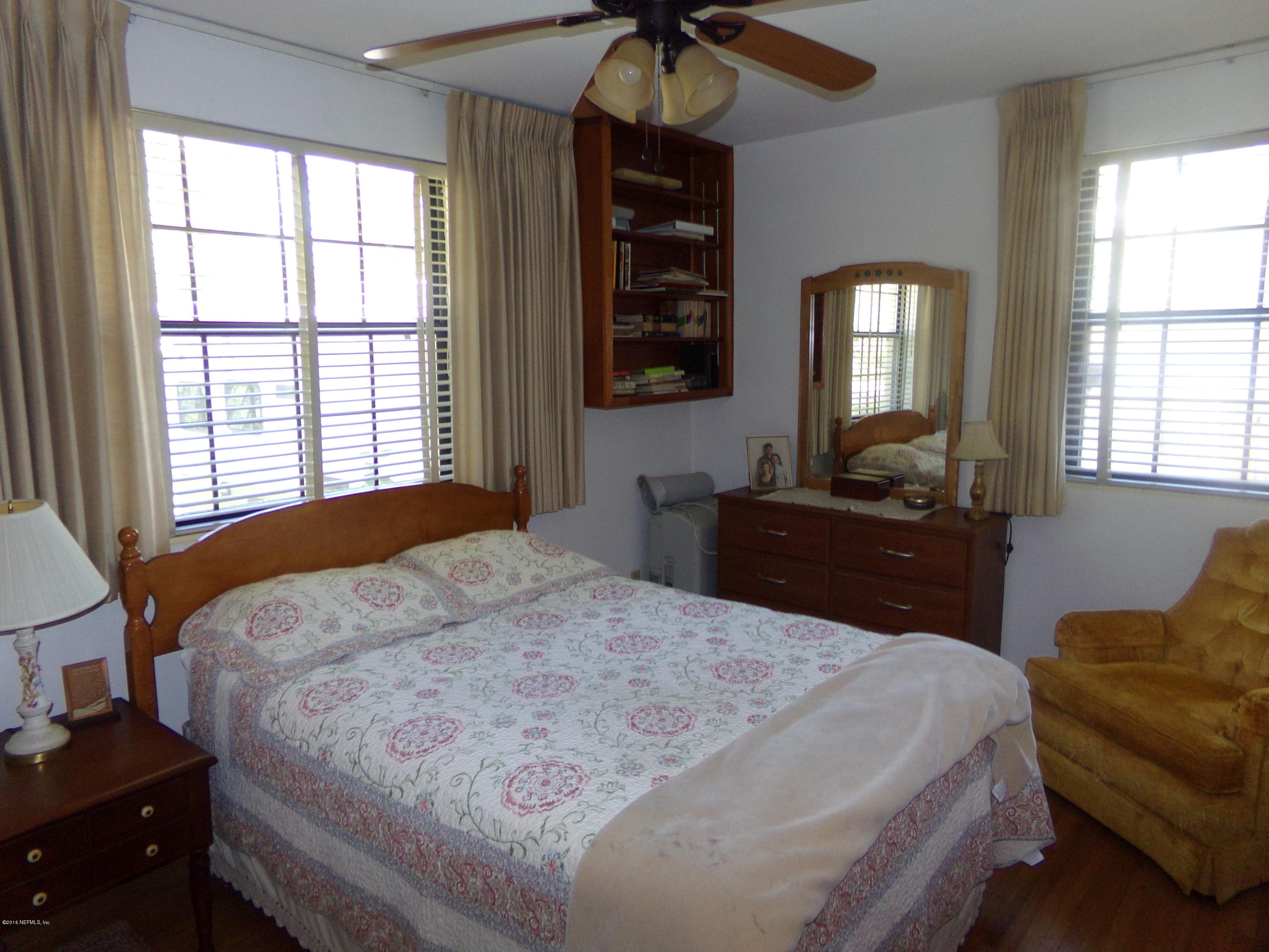 6454 Mitford Road Jacksonville, FL 32210 - Photo 8 of 17 100_0883