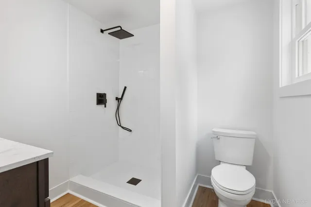 $385,000 | 156 West 19th Street, Holland, MI 49423