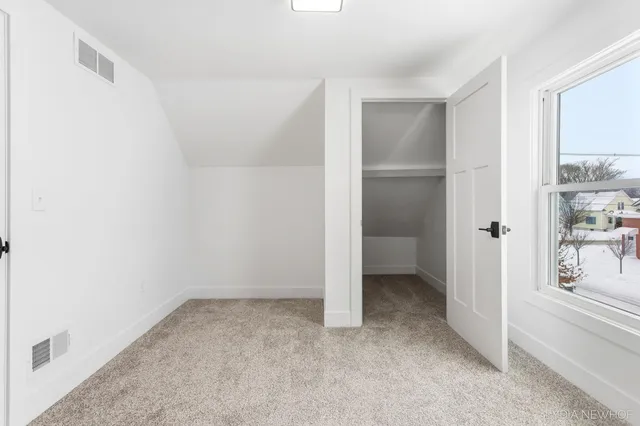 $385,000 | 156 West 19th Street, Holland, MI 49423