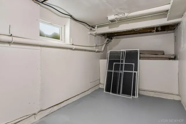 $385,000 | 156 West 19th Street, Holland, MI 49423