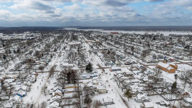 $385,000 | 156 West 19th Street, Holland, MI 49423