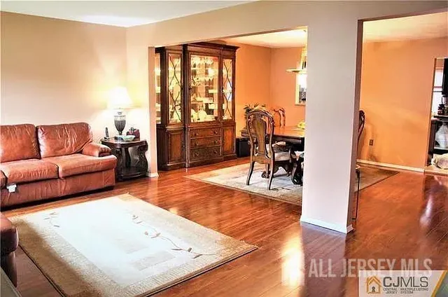 $2,800 | 3905 Victoria Court, Edison, NJ 08817