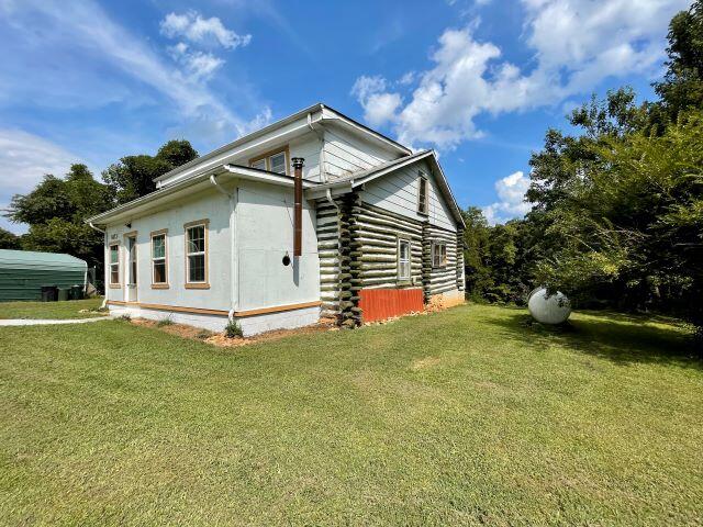 8472 Mountain Valley Road Axton, VA 24054 - Photo 2 of 23 2