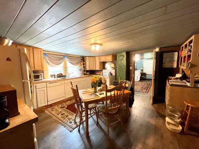 8472 Mountain Valley Road Axton, VA 24054 - Photo 7 of 23 7