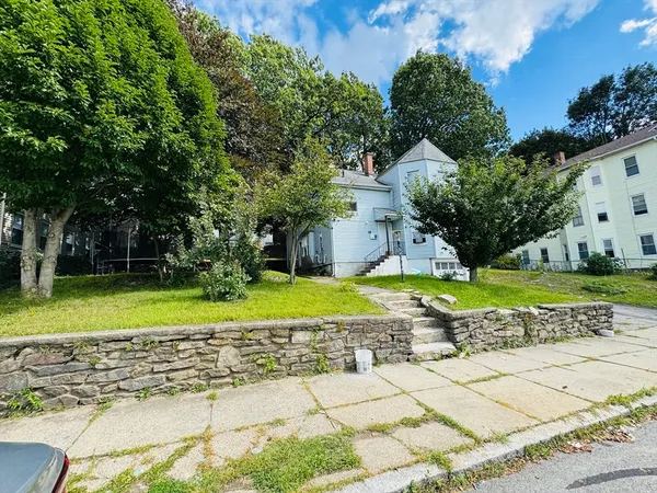 $579,900 | 35 Freeland Street, Worcester, MA 01603