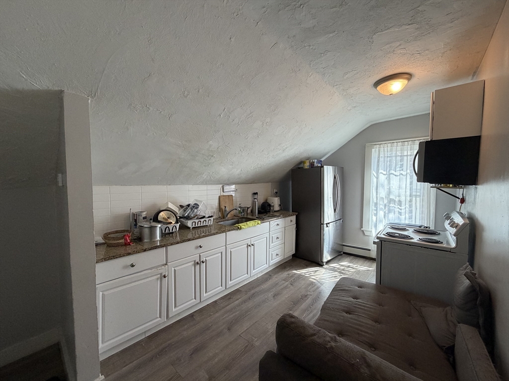 35 Freeland Street Worcester, MA 01603 - Photo 22 of 28