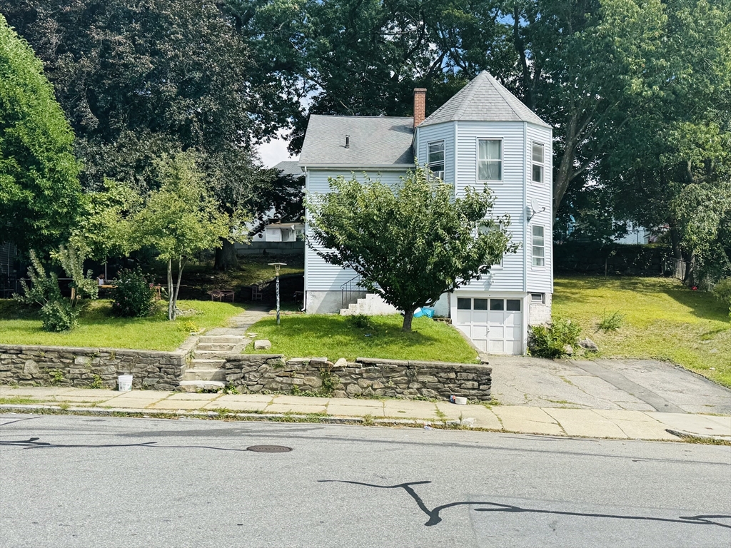 35 Freeland Street Worcester, MA 01603 - Photo 8 of 28