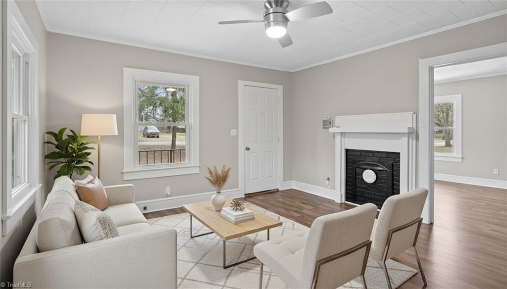 912 Patton Street Graham, NC 27253 - Photo 9 of 21 virtually staged