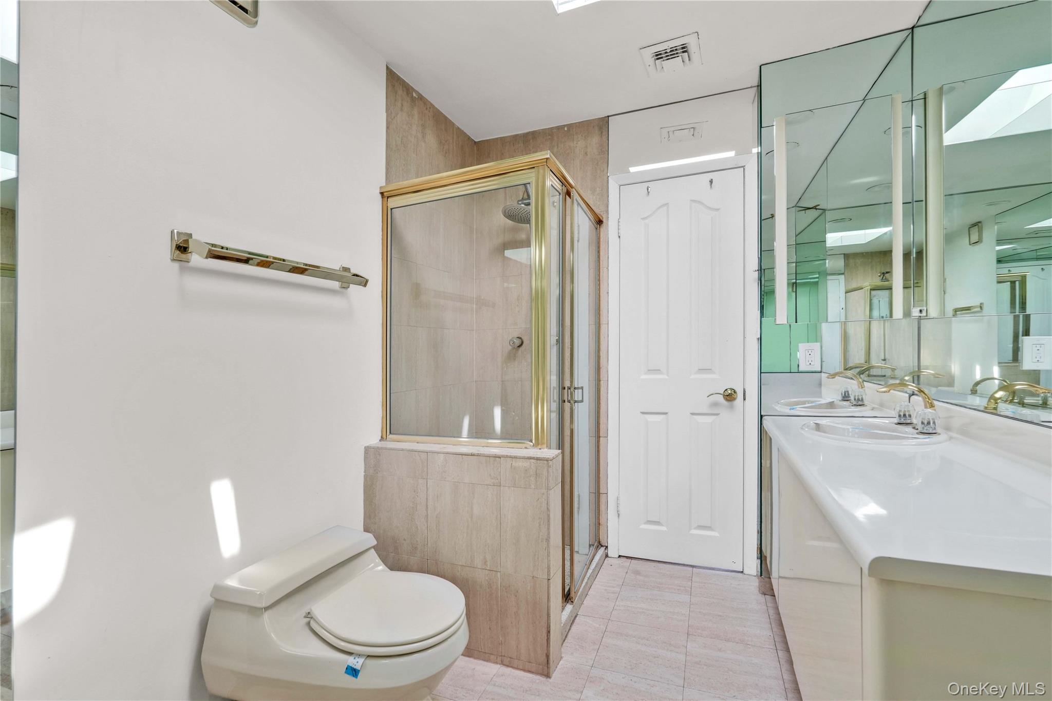 120-09 Riviera Court, Unit 10B Queens, NY 11356 - Photo 31 of 37