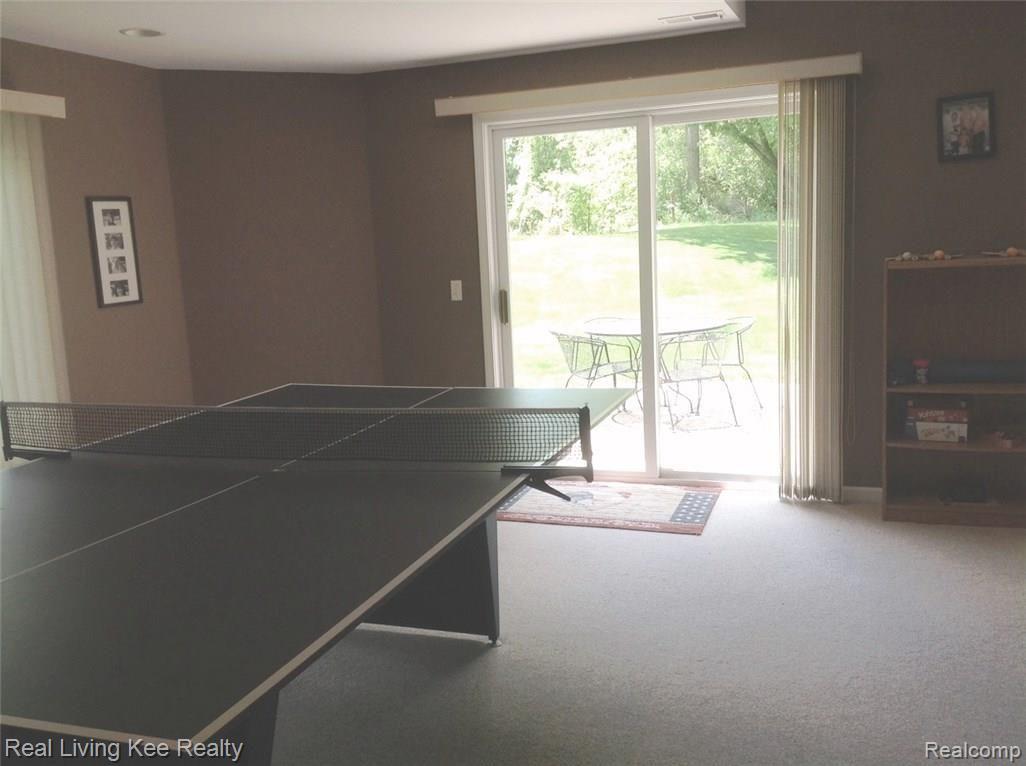733 Augusta Drive Rochester, MI 48309 - Photo 25 of 53 LL rec room.jpg