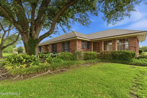 $525,000 | 542 Robert Lee Circle, Lafayette, LA 70506
