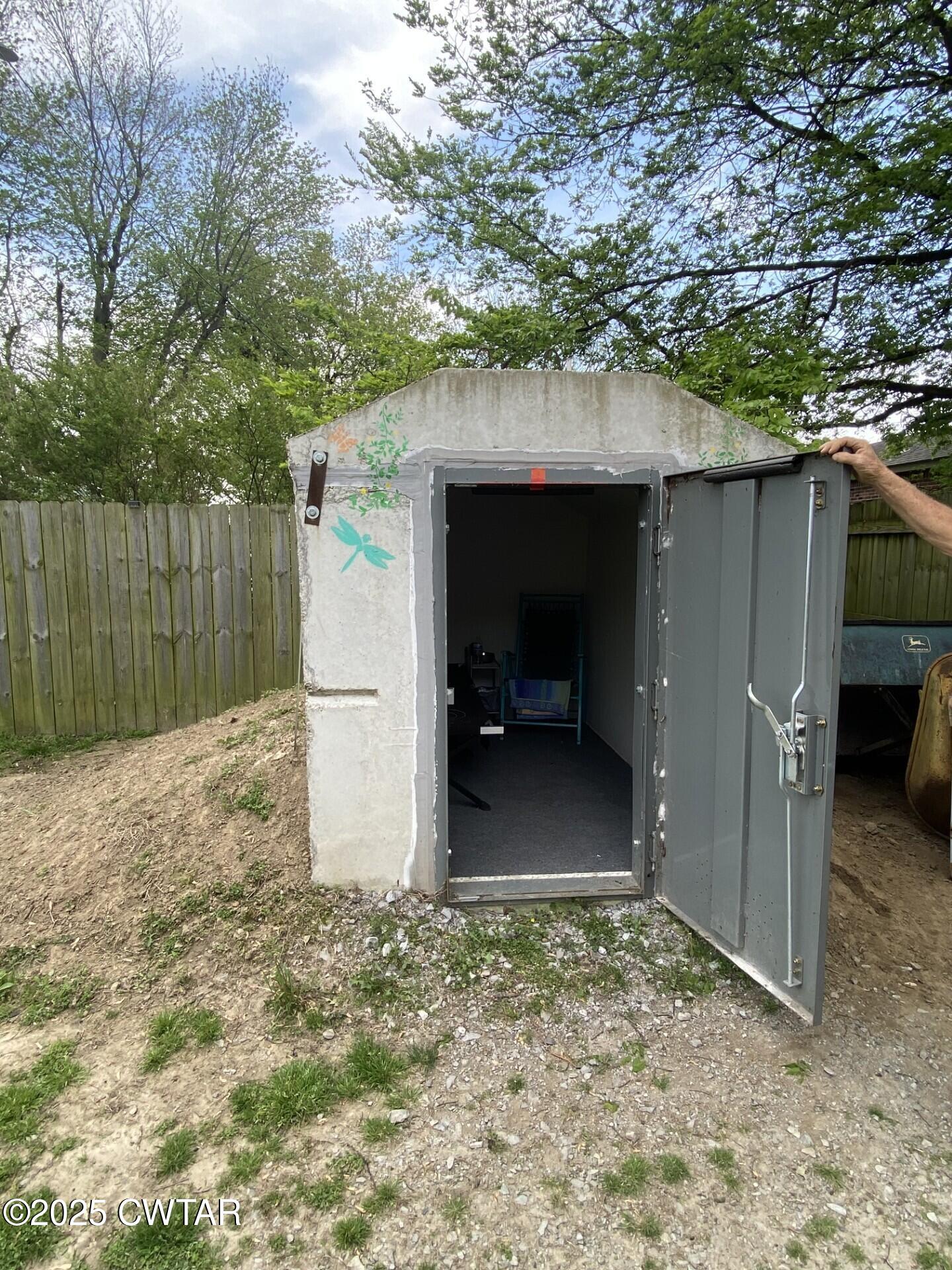 604 South Main Street Ridgely, TN 38080 - Photo 6 of 25 a view of a garage