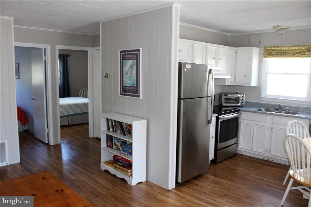 39577 Bay Road, Unit 2 Bethany Beach, DE 19930 - Photo 6 of 22 Gallery Image 6
