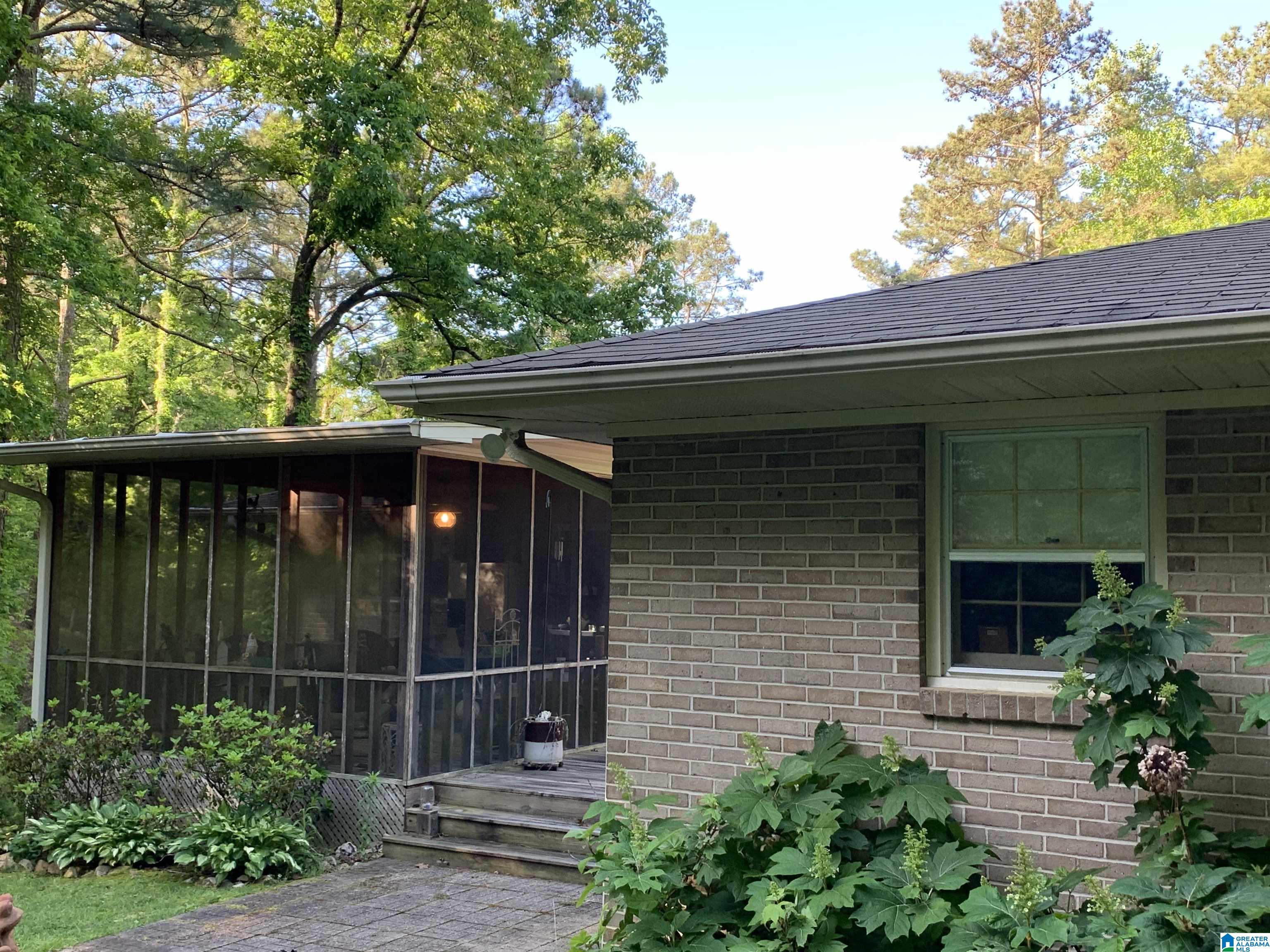 225 Shamrock Road Anniston, AL 36207 - Photo 2 of 4