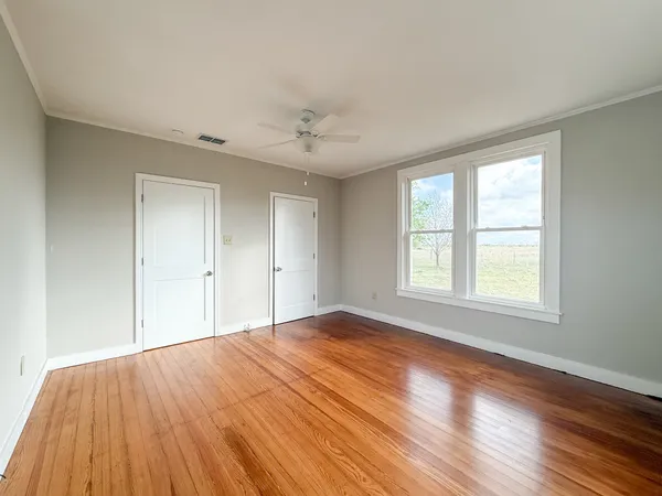 $2,100 | 267 Bodemann Lane, Lockhart, TX 78644