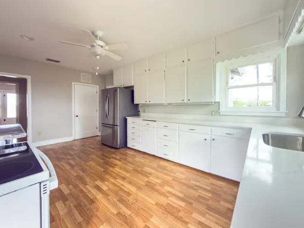 $2,100 | 267 Bodemann Lane, Lockhart, TX 78644