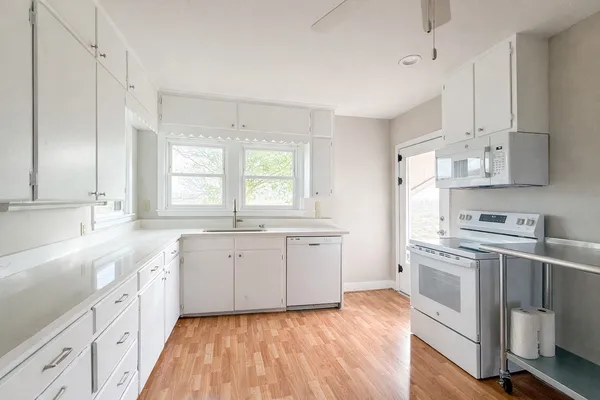 $1,975 | 267 Bodemann Lane, Lockhart, TX 78644