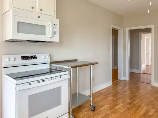 $2,100 | 267 Bodemann Lane, Lockhart, TX 78644