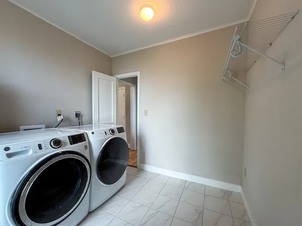 $2,100 | 267 Bodemann Lane, Lockhart, TX 78644