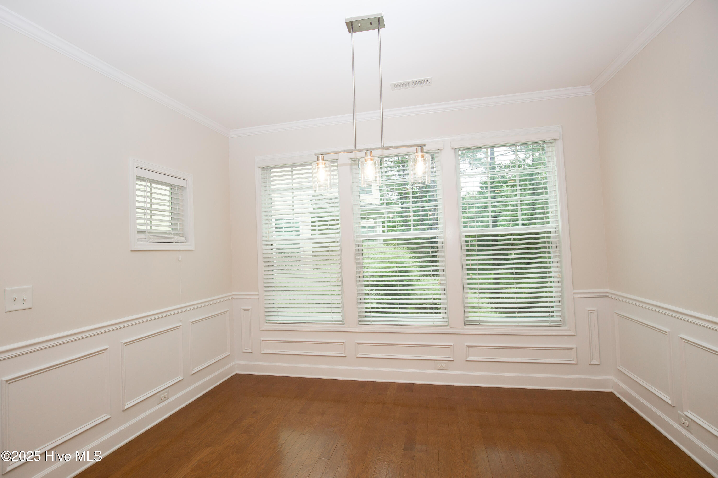 104 Pine Hawk Drive Spring Lake, NC 28390 - Photo 7 of 113 104 Pine Hawk Dr-7