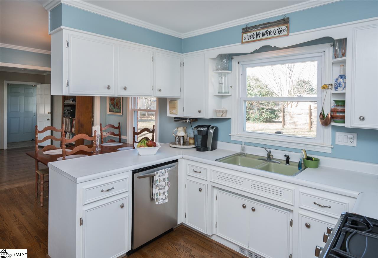 705 Hudson Road Greenville, SC 29615 - Photo 10 of 36 Gallery Image 10