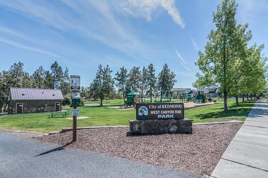 835 Northwest Rimrock Drive Redmond, OR 97756 - Photo 22 of 23 Additional Photo