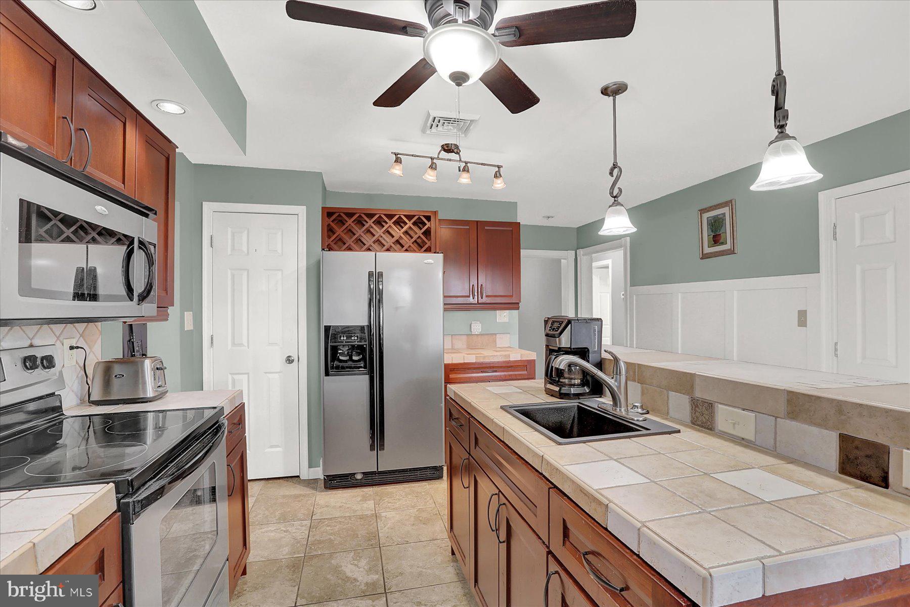 130 Reeser Road Camp Hill, PA 17011 - Photo 11 of 30 Gallery Image 11
