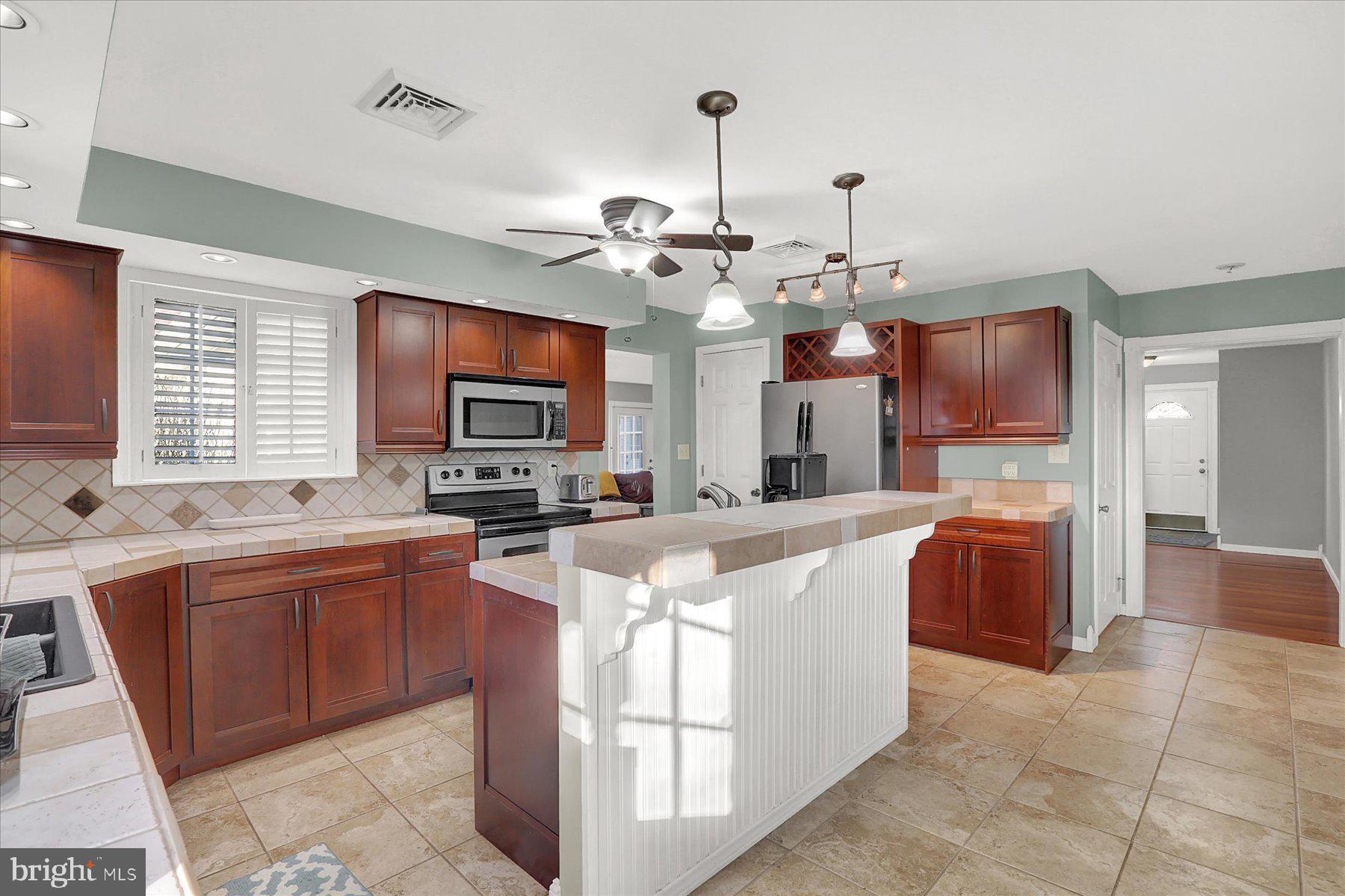 130 Reeser Road Camp Hill, PA 17011 - Photo 10 of 30 Gallery Image 10