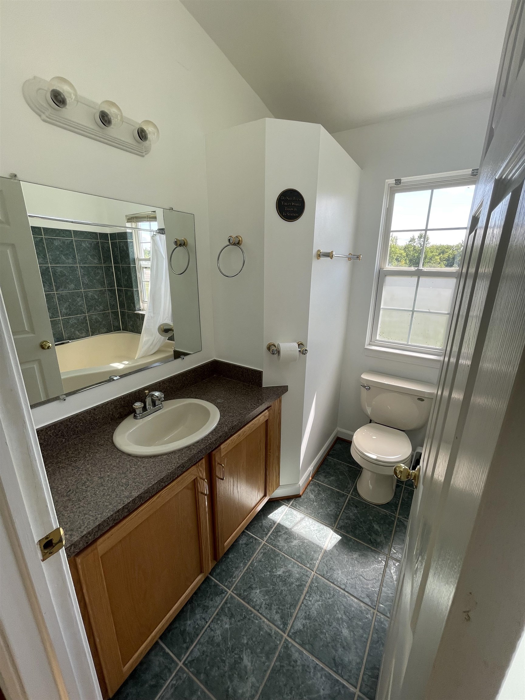 2246 West Huron Road Standish, MI 48658 - Photo 41 of 72 1904257-43.JPG