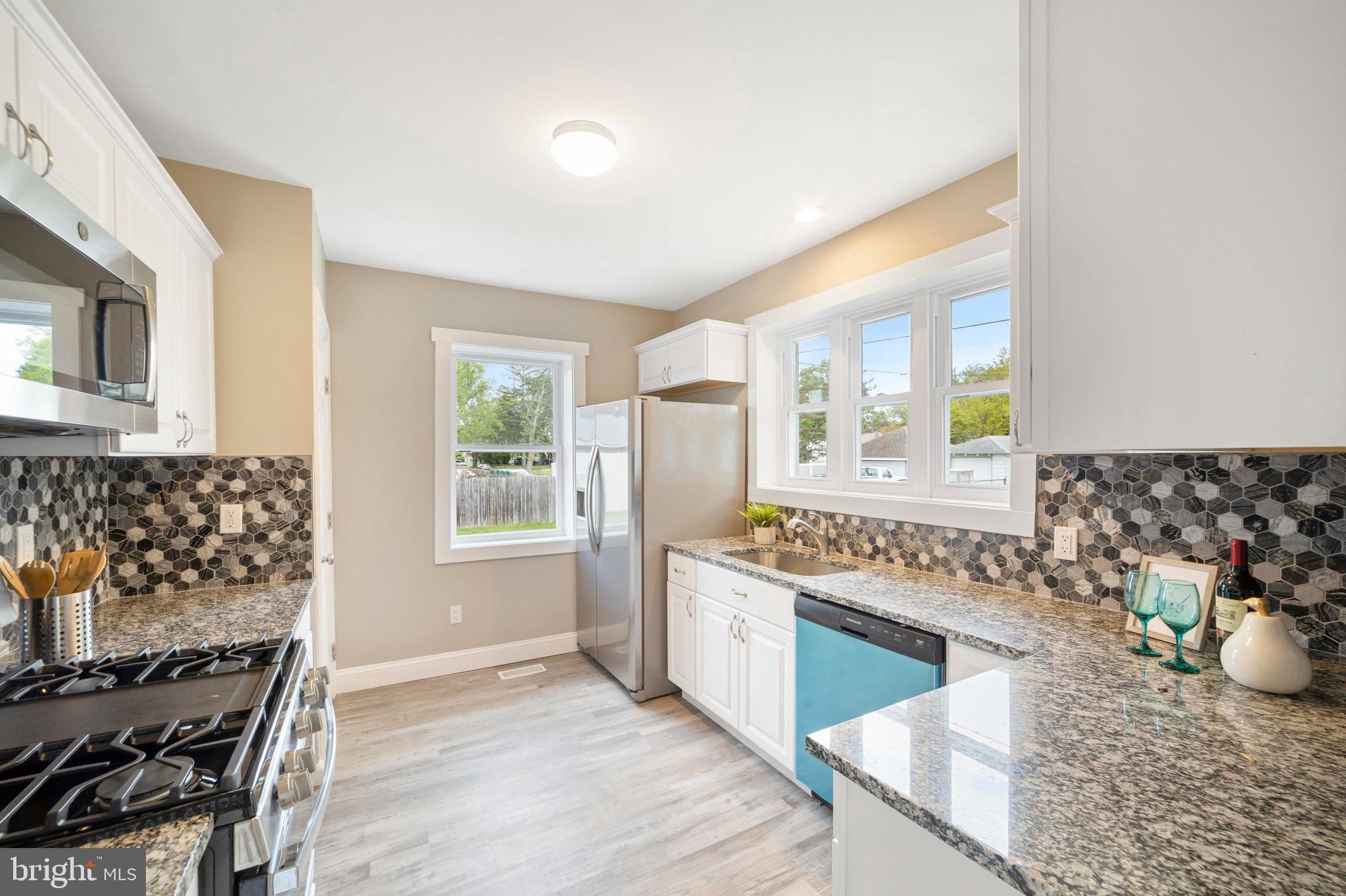 430 Manor Road Beverly, NJ 08010 - Photo 16 of 39 Brand New Kitchen
