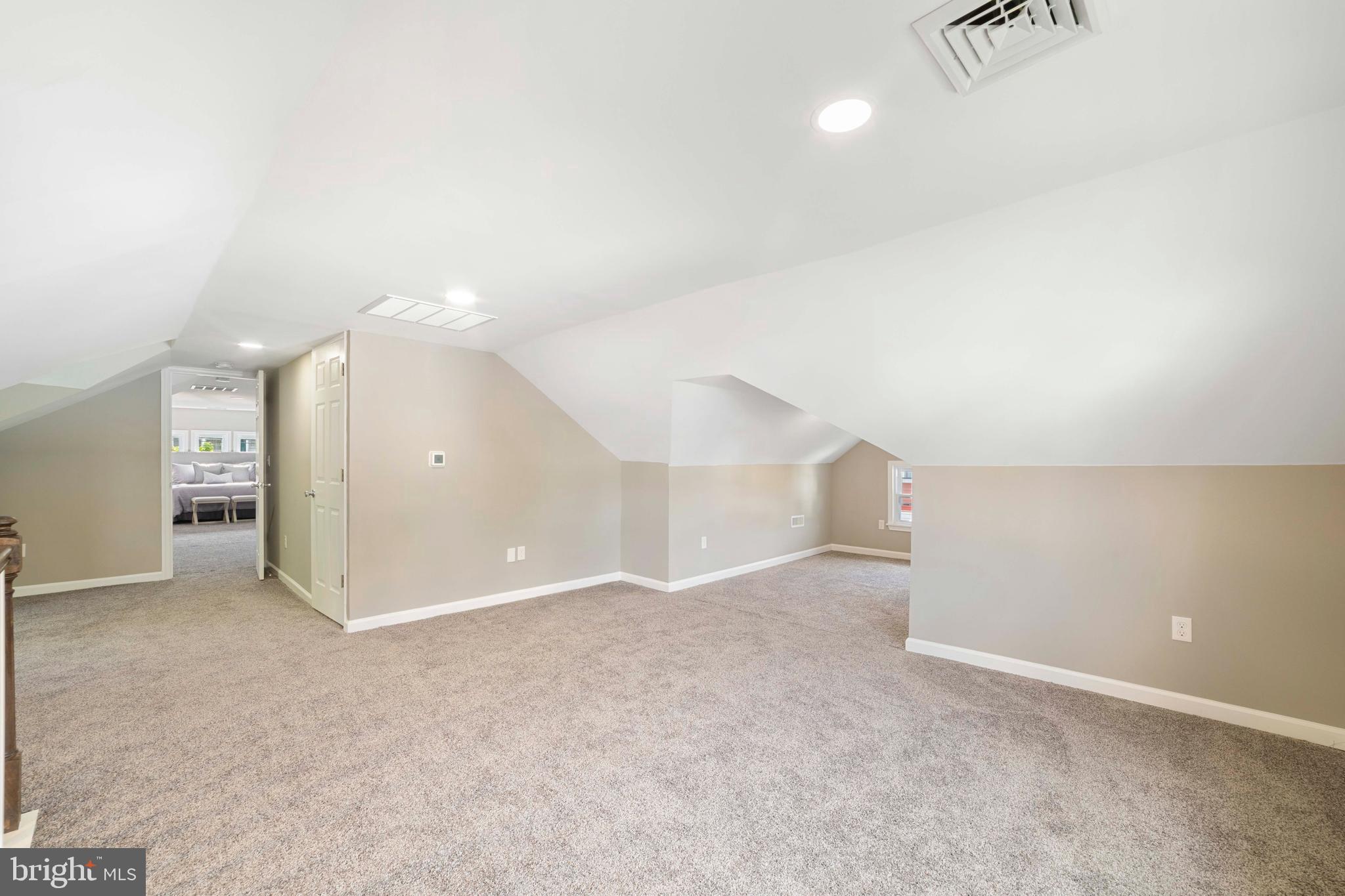 430 Manor Road Beverly, NJ 08010 - Photo 28 of 39 Master Suite 2nd Level