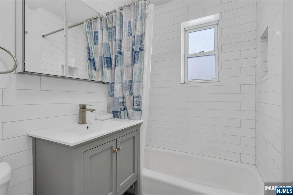 377 Park Street, Unit 8 Hackensack, NJ 07601 - Photo 10 of 12